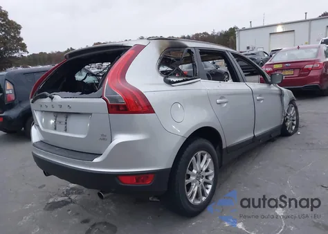 2010 Volvo Xc60 T6/T6 R-Design z USA, uszkodzony, nr VIN YV4992DZ6A2060465